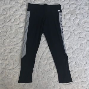 VICTORIAS SECRET YOGA LEGGINGS